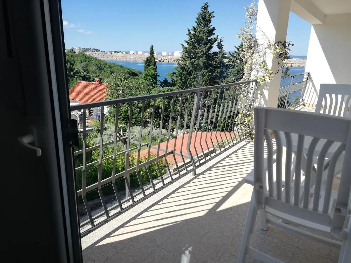 Apartments 4U Omišalj 0*,